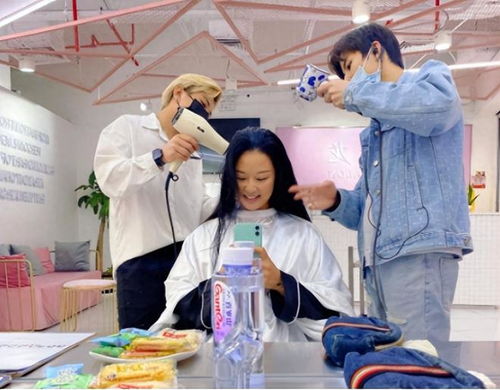 不受電商影響的理發店，為何一直在倒閉？網友 這都是自作自受